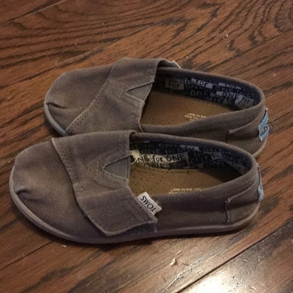 Toddler  grey/brown Tom shoes size 10 - Picture 2 of 4